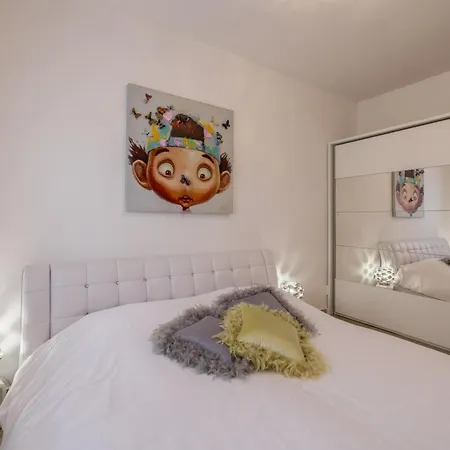 Luxury Leona Апартаменты *